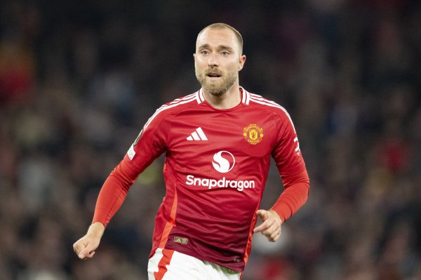Báo cáo nhóm để lấy hàng của các đại lý miễn phí nổi tiếng: Eriksen, Ali, Balotelli và Ziyech được liệt kê
