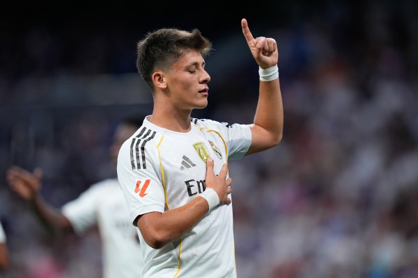 Lõi kép mới? AS: Guler xác lập vị trí nòng cốt trong trận gặp Juventus và hợp tác với Bellin ở hàng tiền vệ