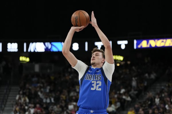 Người hâm mộ đang kêu gọi sa thải Harrison? Flagg: Tôi không biết về nó. Tôi đang tập trung vào trò chơi.