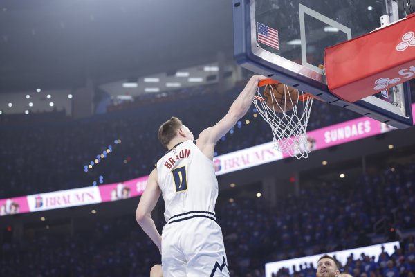 Cậu bé! Braun: Tôi rất tiếc đã không hạ gục đồng đội cũ DeAndre Jordan ngày hôm nay