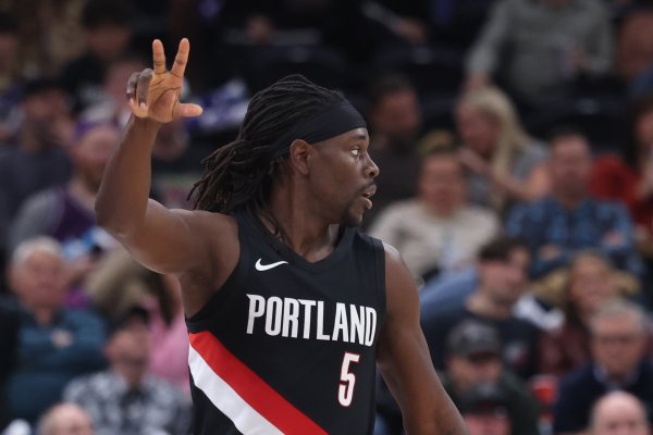 Theo đuổi ước mơ: Trail Blazers là một kẻ khó phá vỡ và khả năng lãnh đạo của Holiday đã được chứng minh là vô giá